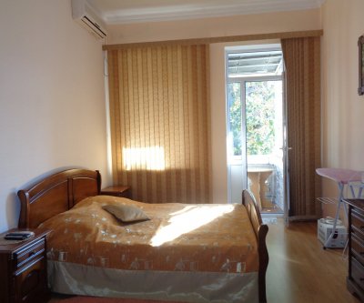 2-комнатная квартира с просторной кухней и балконом на Игнатенко