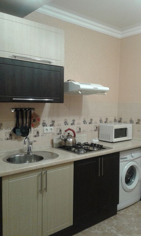 двор дома в Севастополе