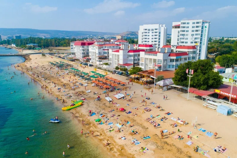 детская кроватка в квартире Феодосия