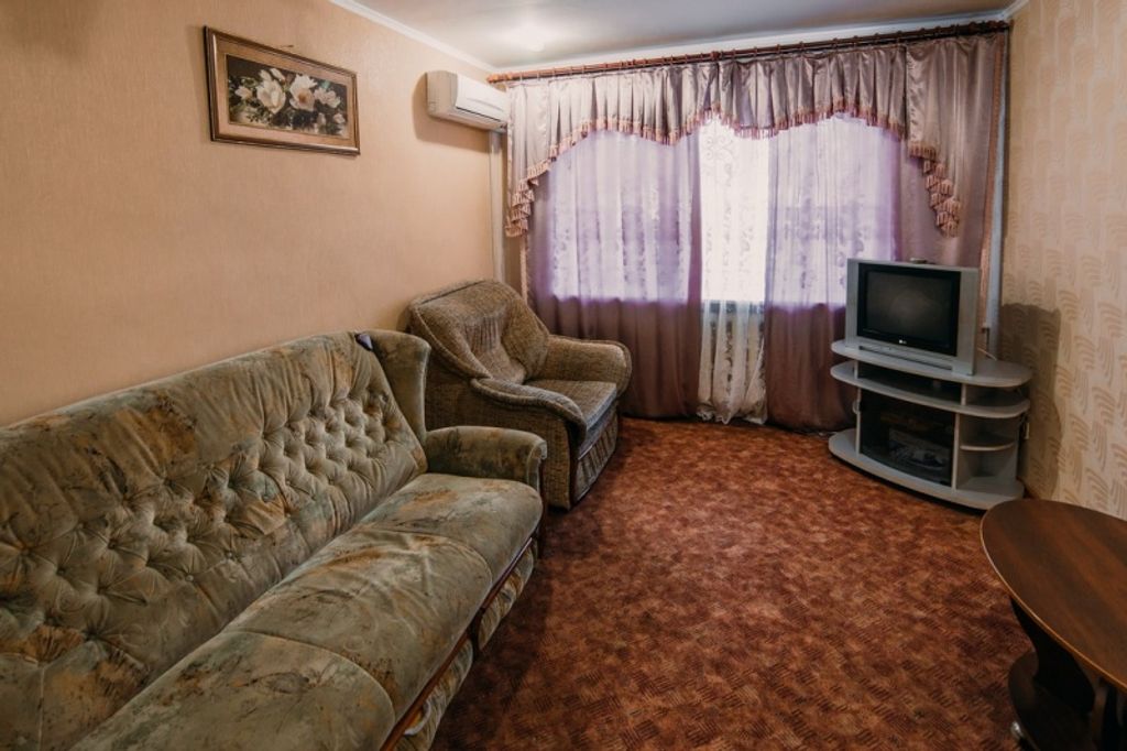 2-комнатная квартира в Керчи, Кирова 31