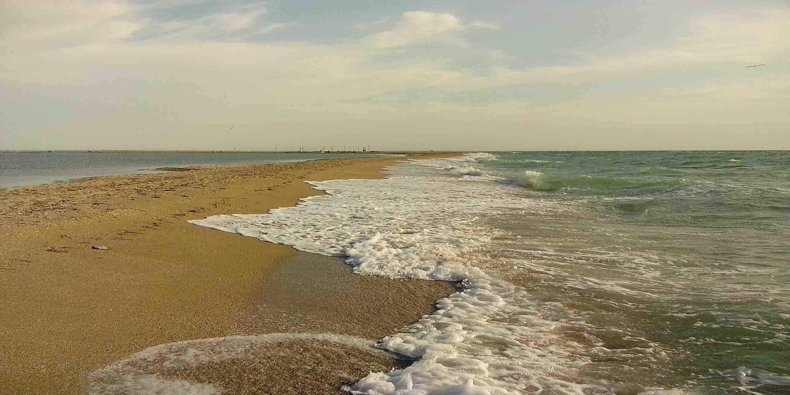 Бакальская коса — песчаная коса в море