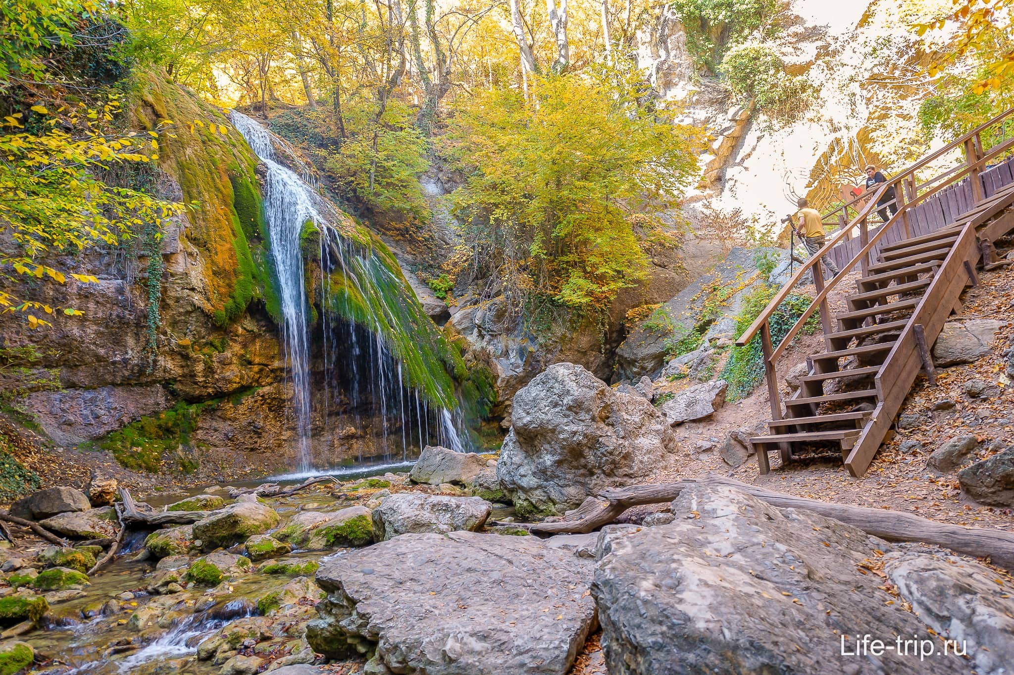 Водопад Джур-Джур
