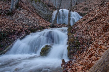 Купель водопада Головкинского