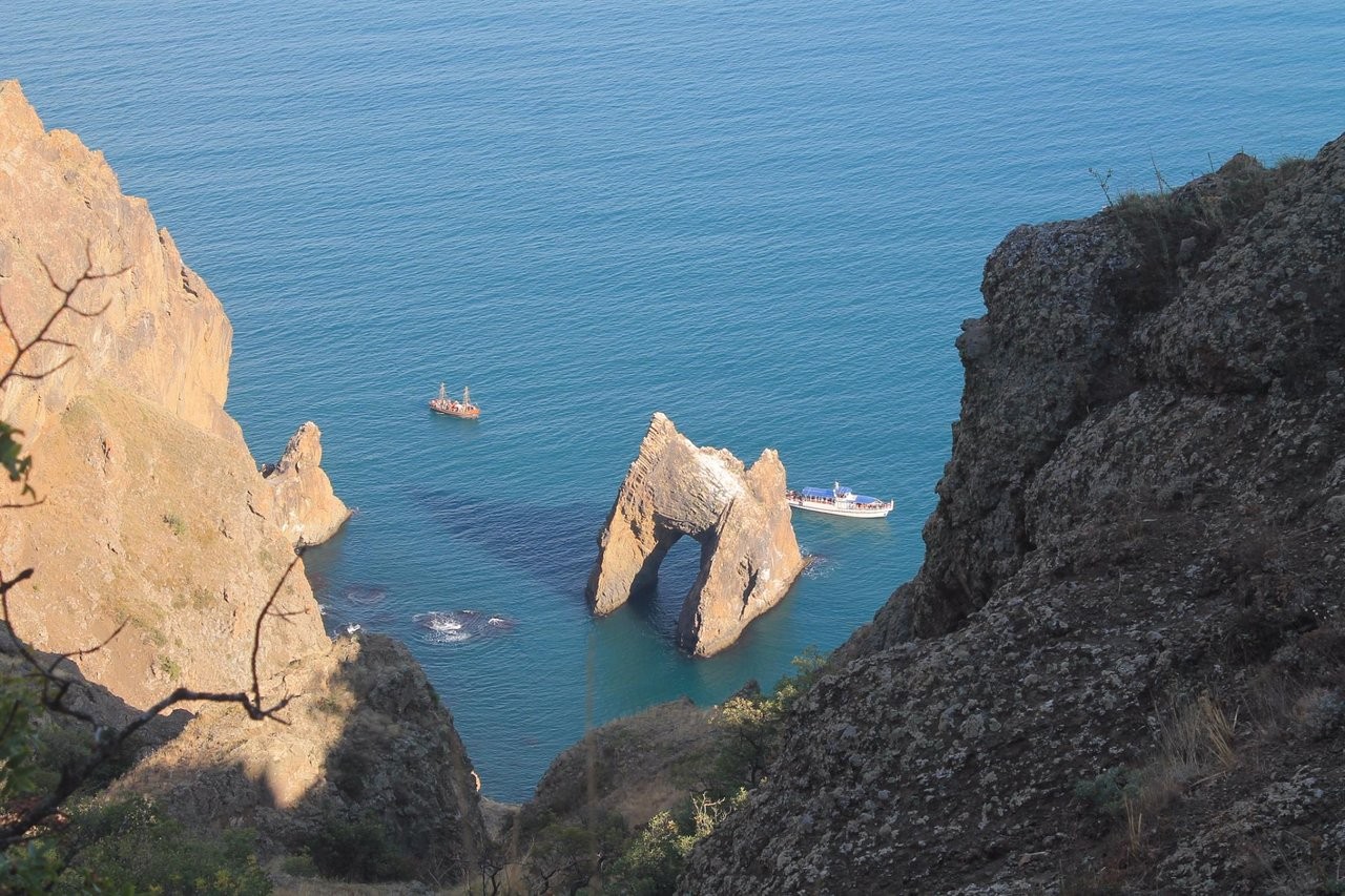 Мыс Монастырский в Коктебеле