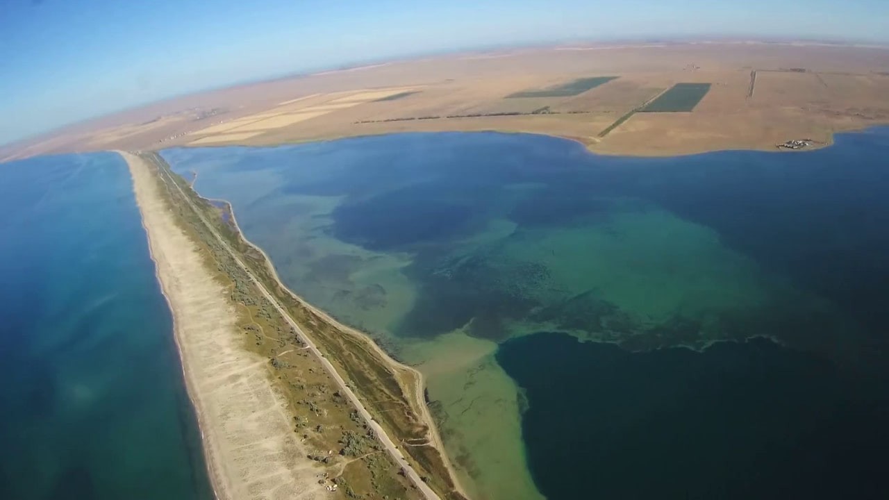 Озеро Донузлав — залив с чистой водой