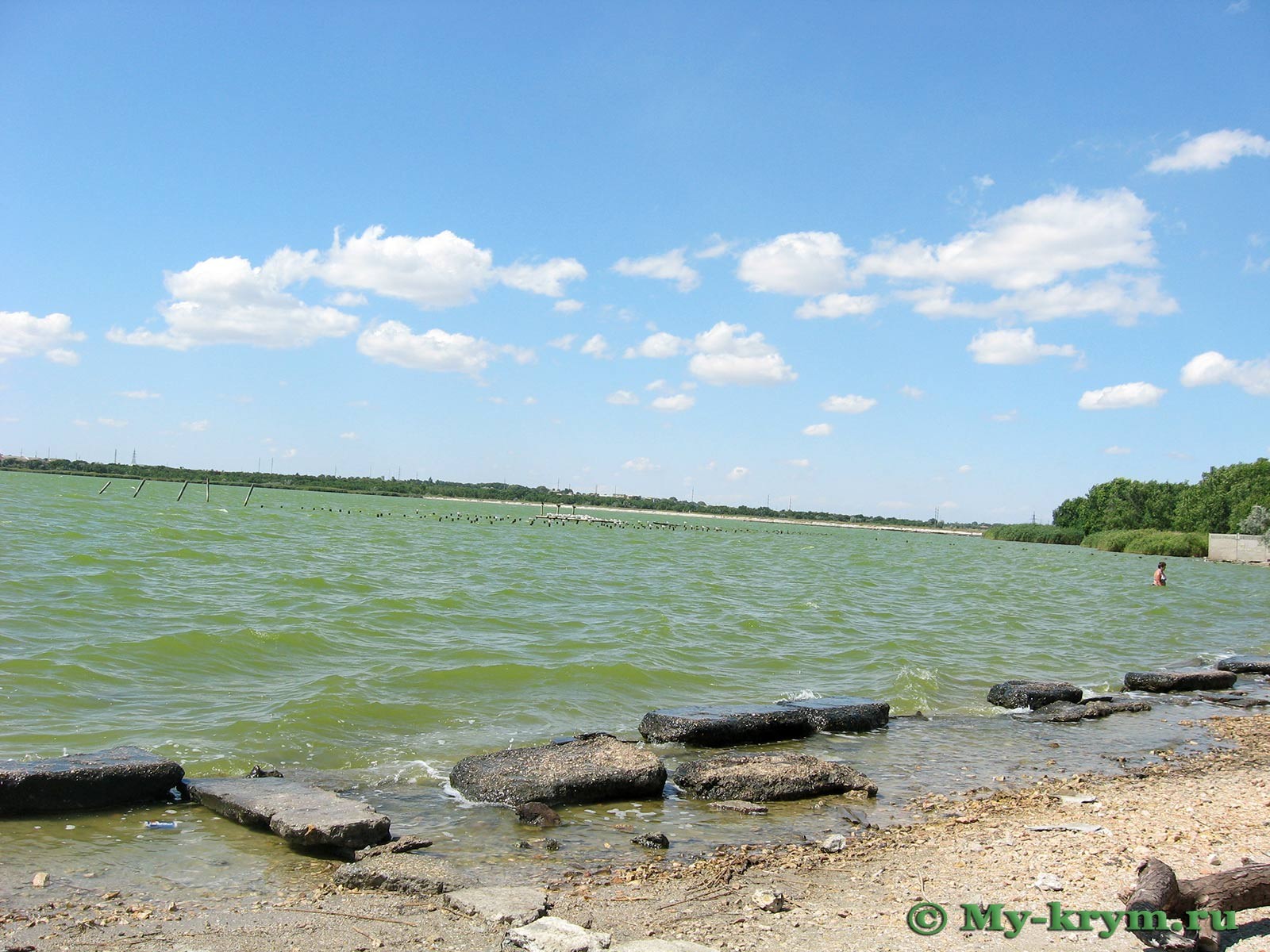 Озеро Мойнаки — соленое озеро в черте Евпатории