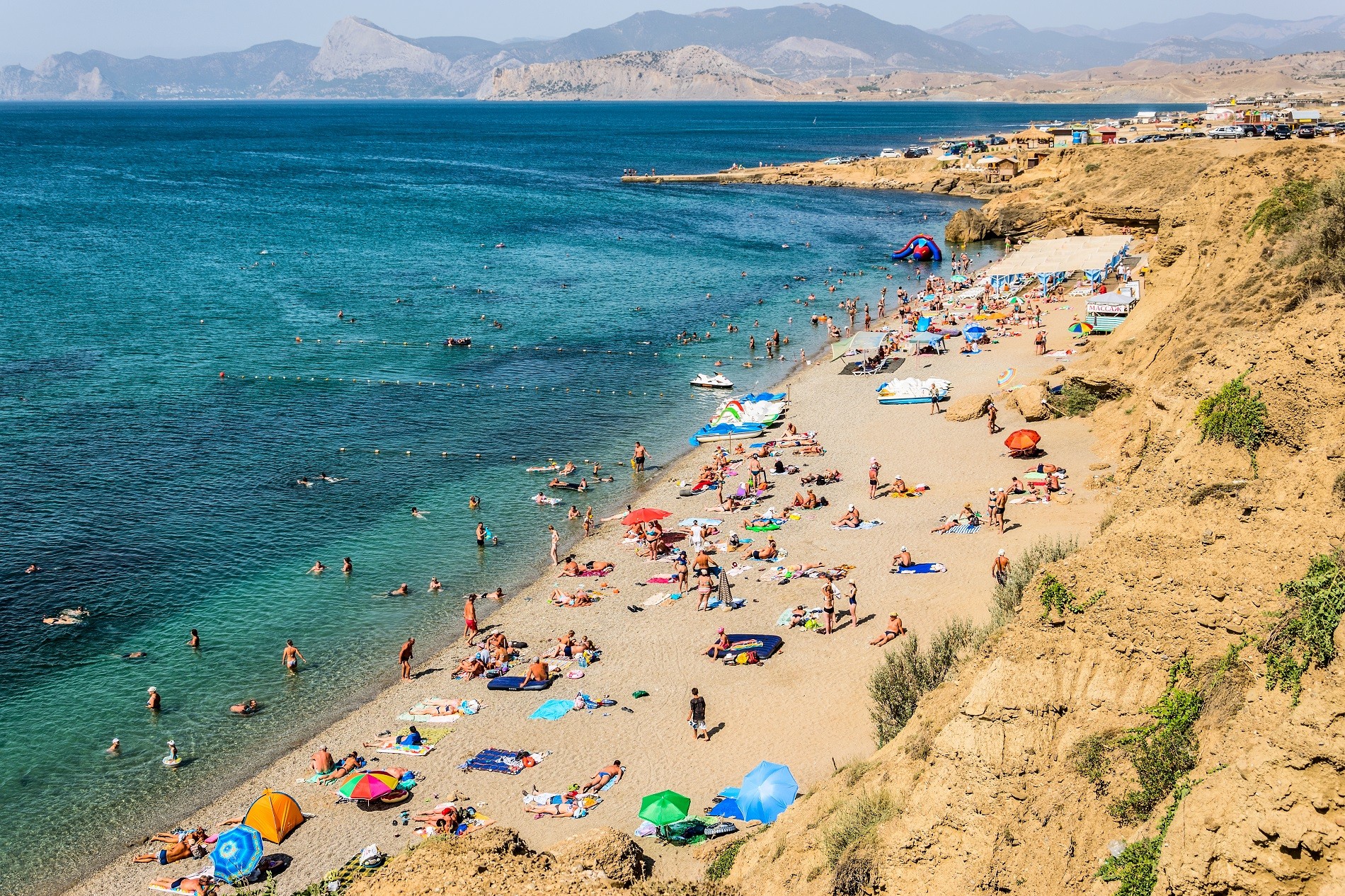 Пляж у мыса Кник