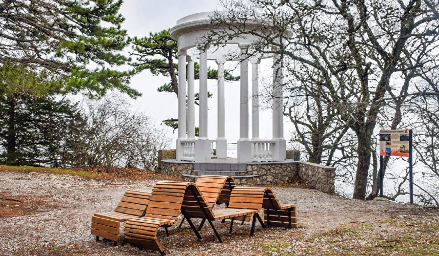 Серебряная беседка на Ай-Петри